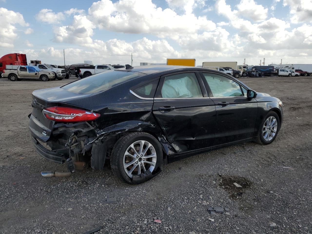 2020 Ford Fusion - Image 3