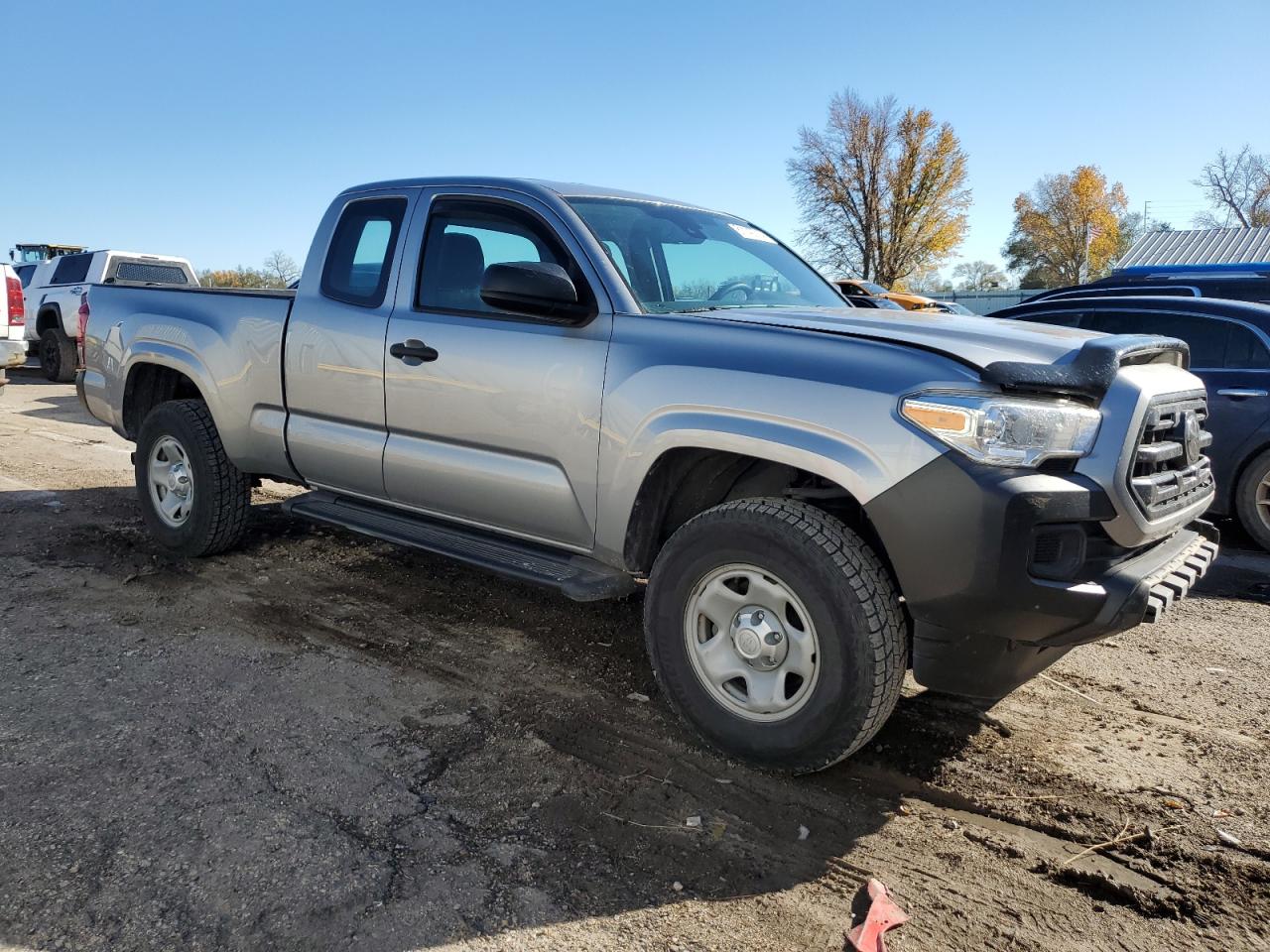 VIN 5TFRX5GNXJX128370 2018 TOYOTA TACOMA no.4