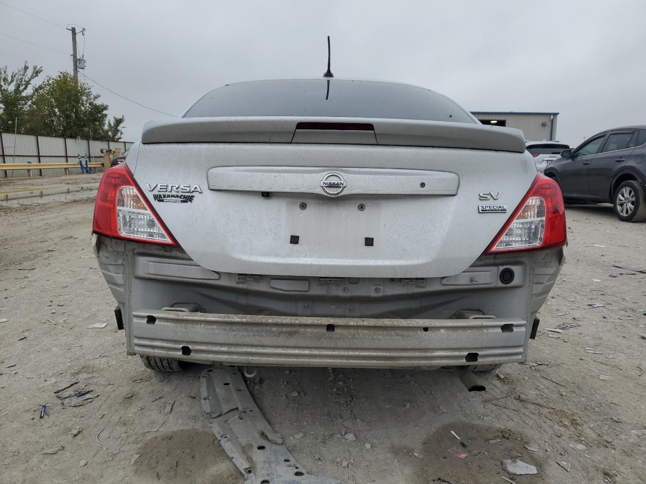 2018 Nissan Versa - Image 6