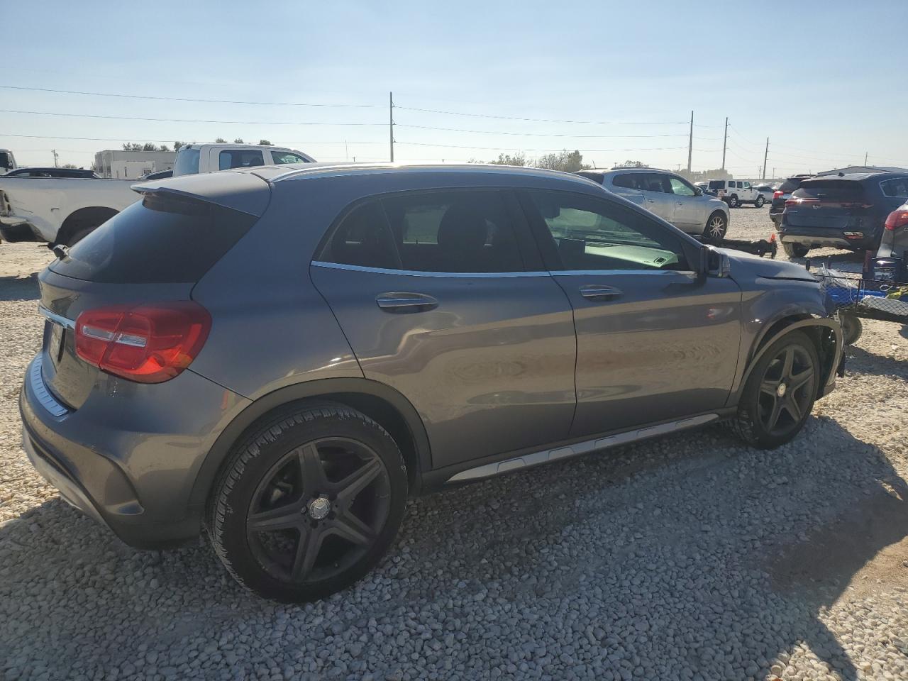 VIN WDCTG4EB5GJ206617 2016 MERCEDES-BENZ GLA-CLASS no.3