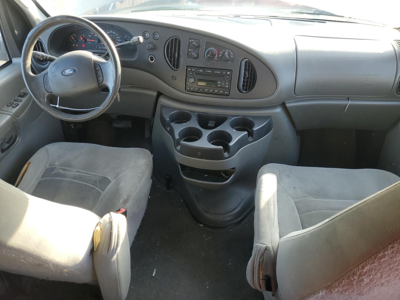 2008 Ford Econoline E350 Super Duty Wagon VIN: 1FBNE31L18DA59049 Lot: 79072434