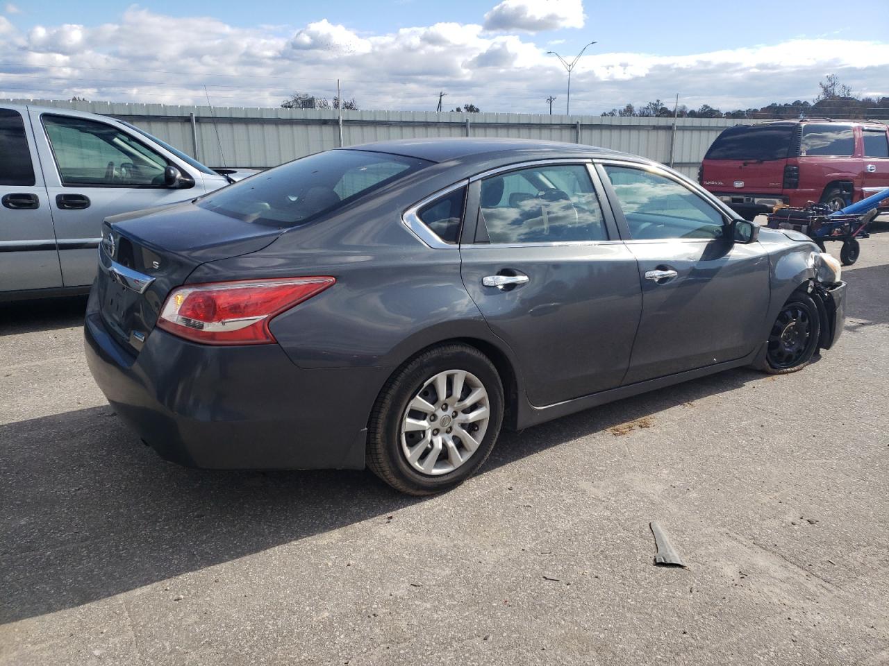 2013 Nissan Altima - Image 3