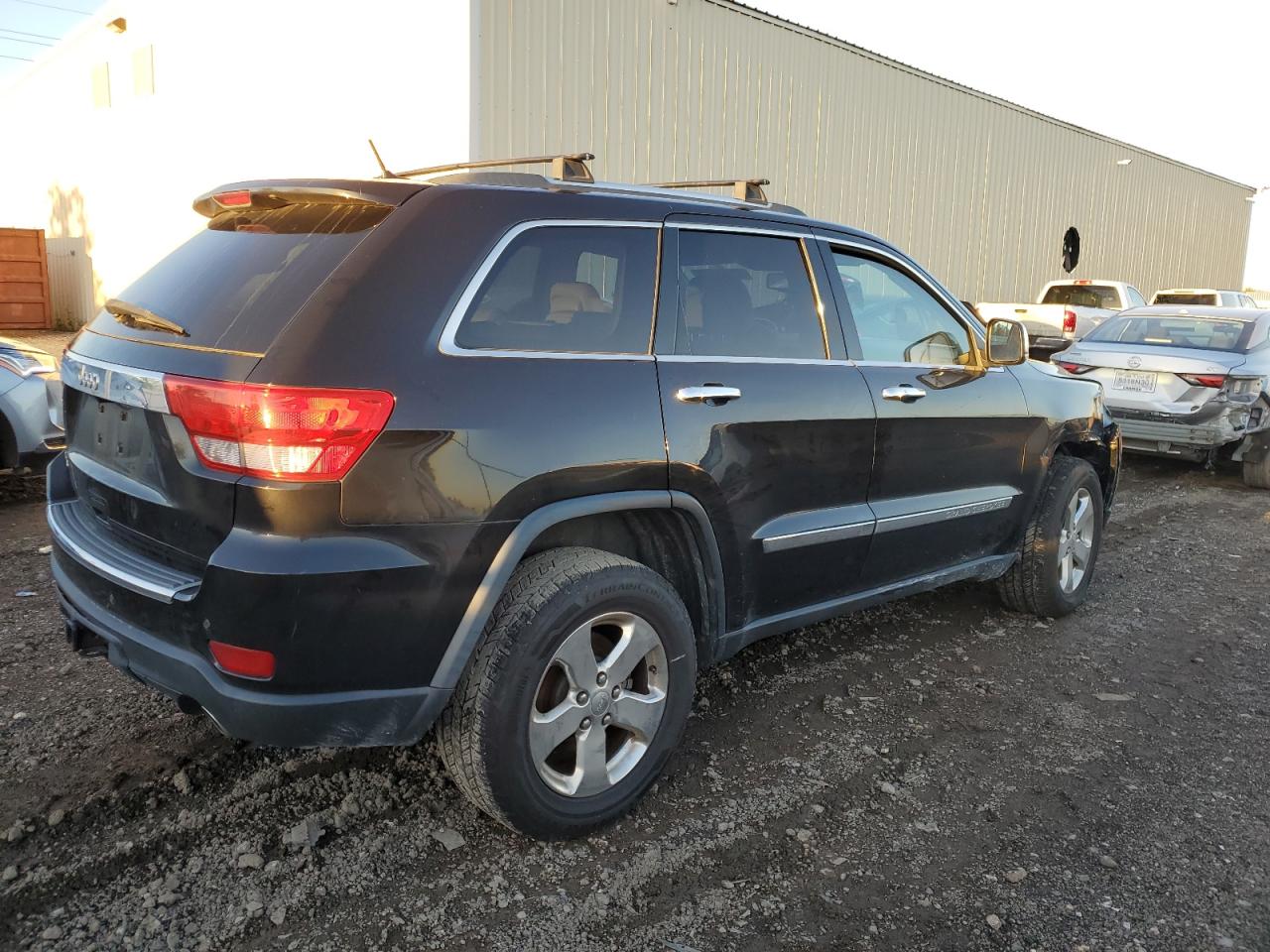 2012 Jeep Grand Cherokee - Image 3