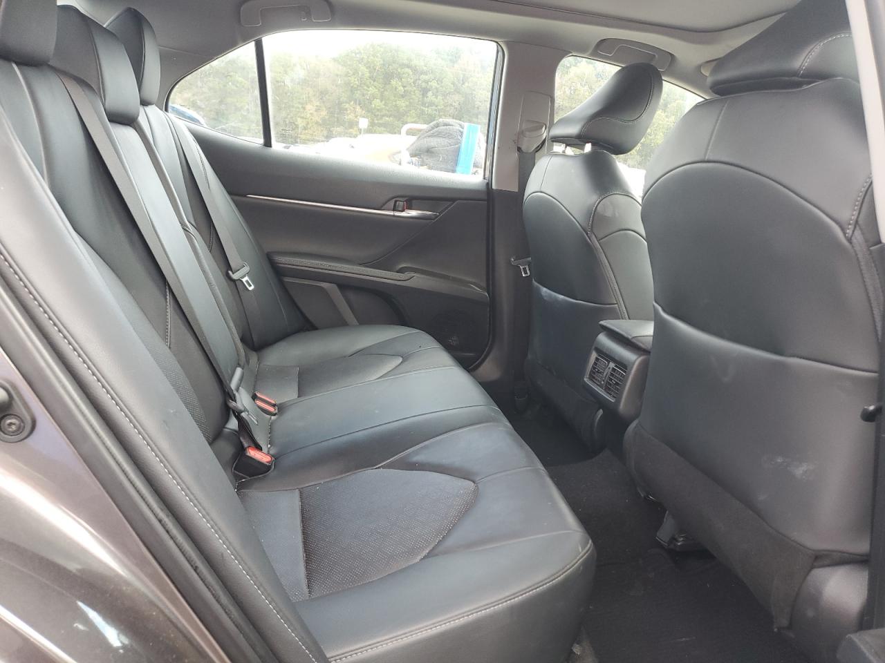 2022 Toyota Camry - Image 10