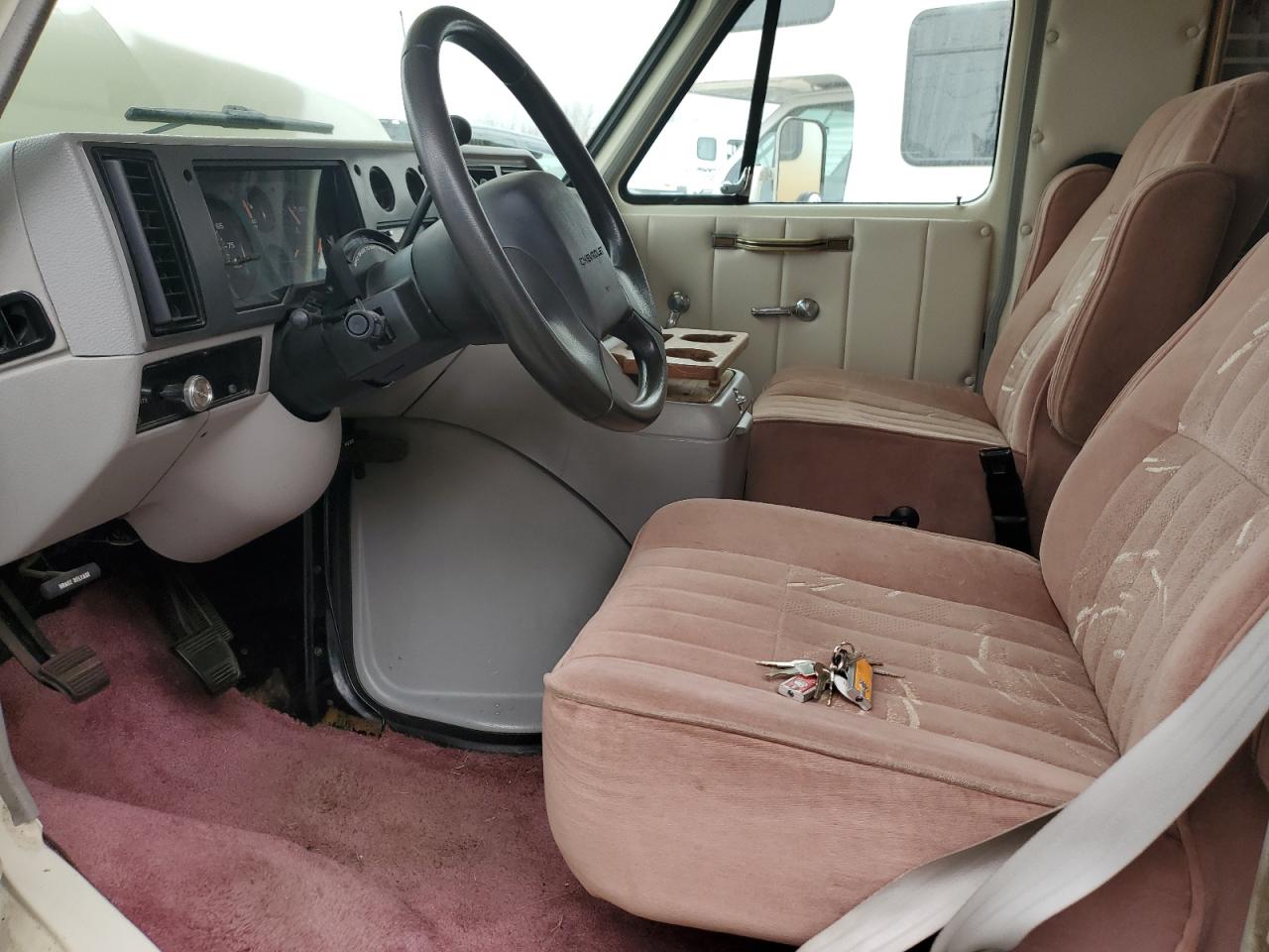 1993 Chevrolet G30 VIN: 2GBJG31K6P4102308 Lot: 81613354