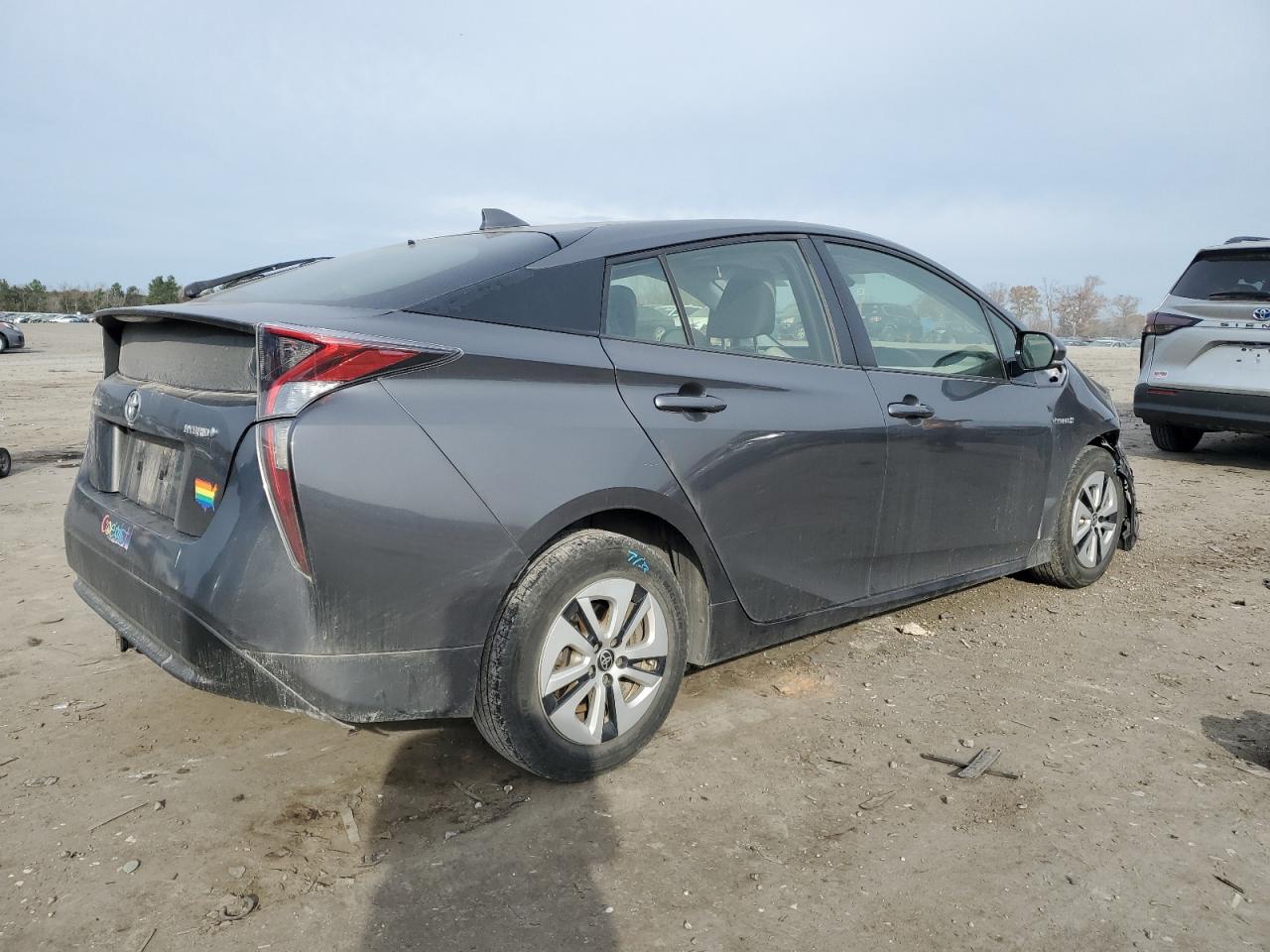 2016 Toyota Prius - Image 3