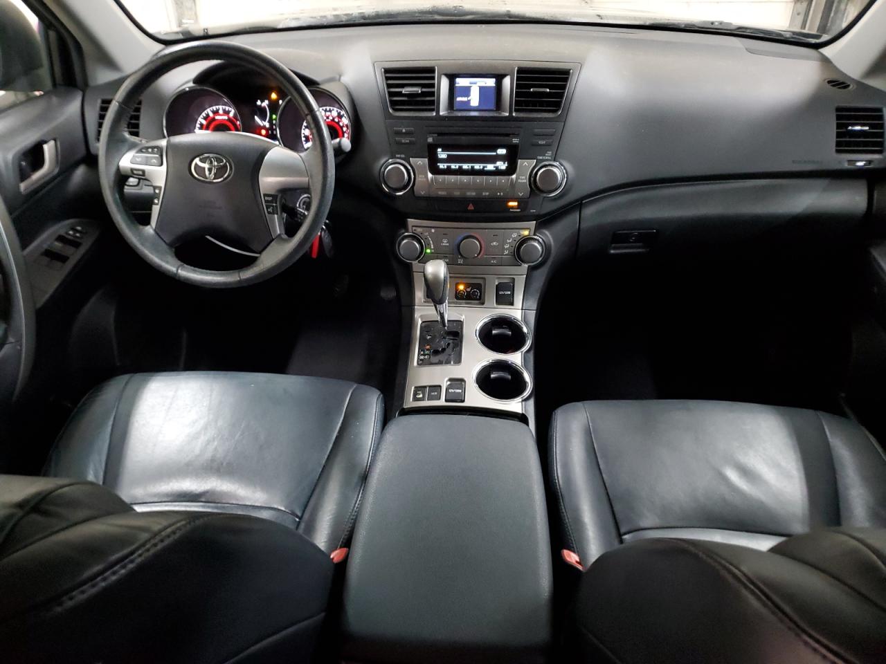 2011 Toyota Highlander - Image 8