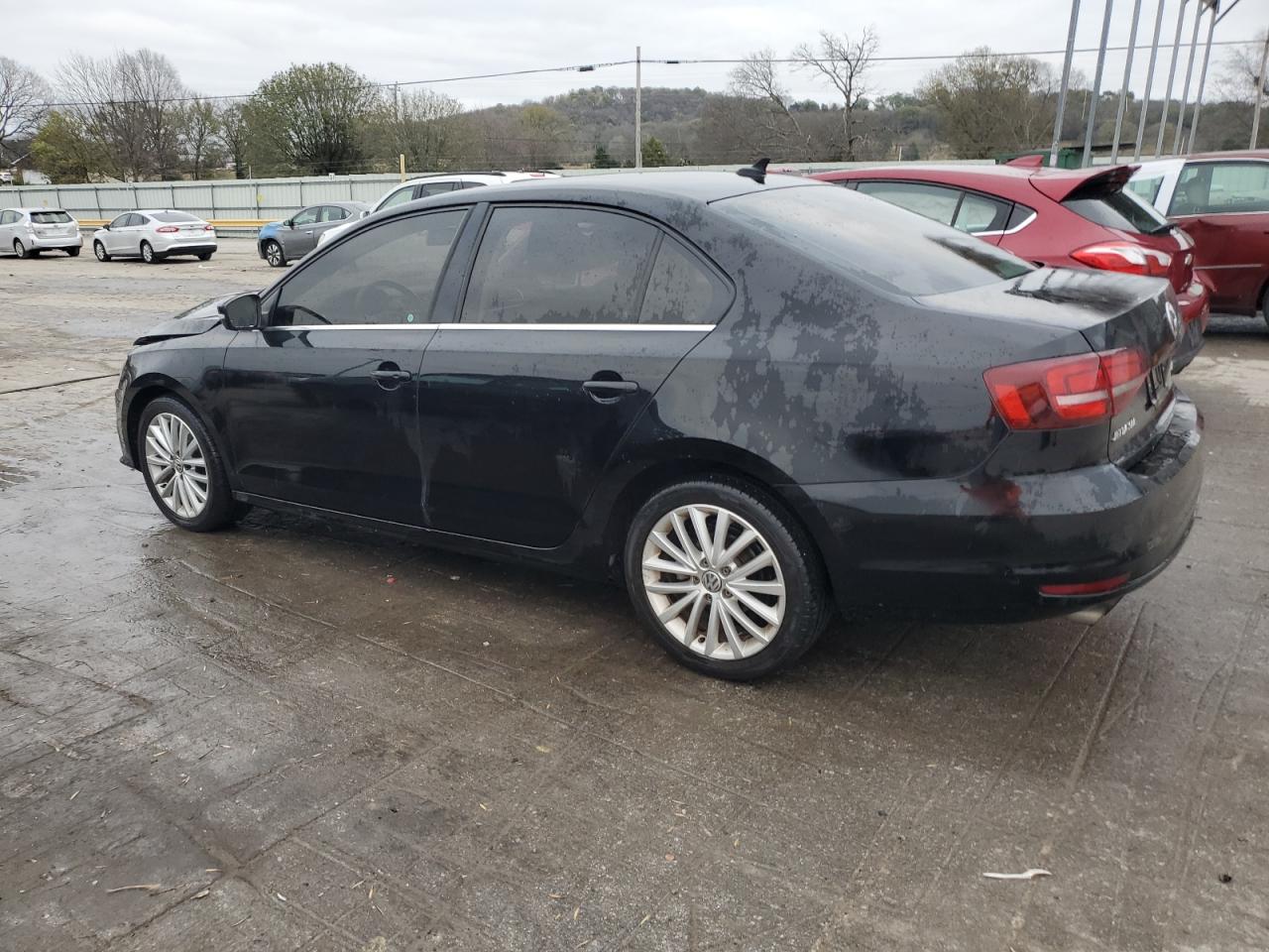 2016 Volkswagen Jetta - Image 2