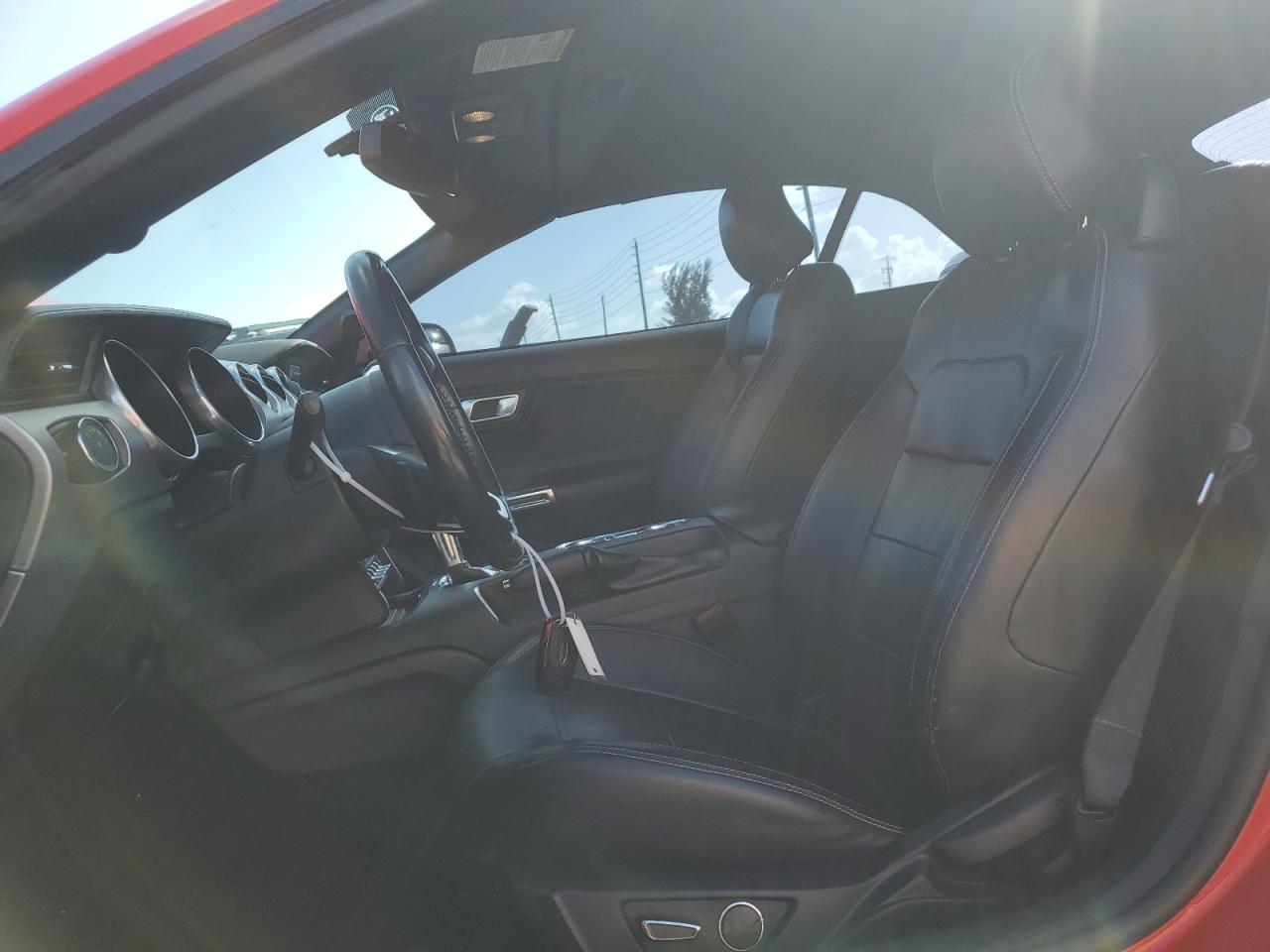 2019 Ford Mustang - Image 7