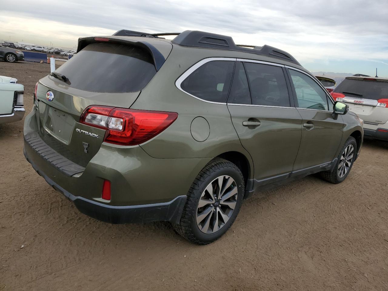 2015 Subaru Outback - Image 3