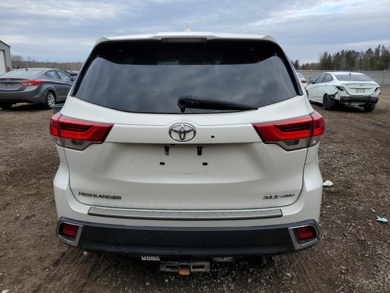 2018 Toyota Highlander Se VIN: 5TDJZRFH5JS549185 Lot: 76972754