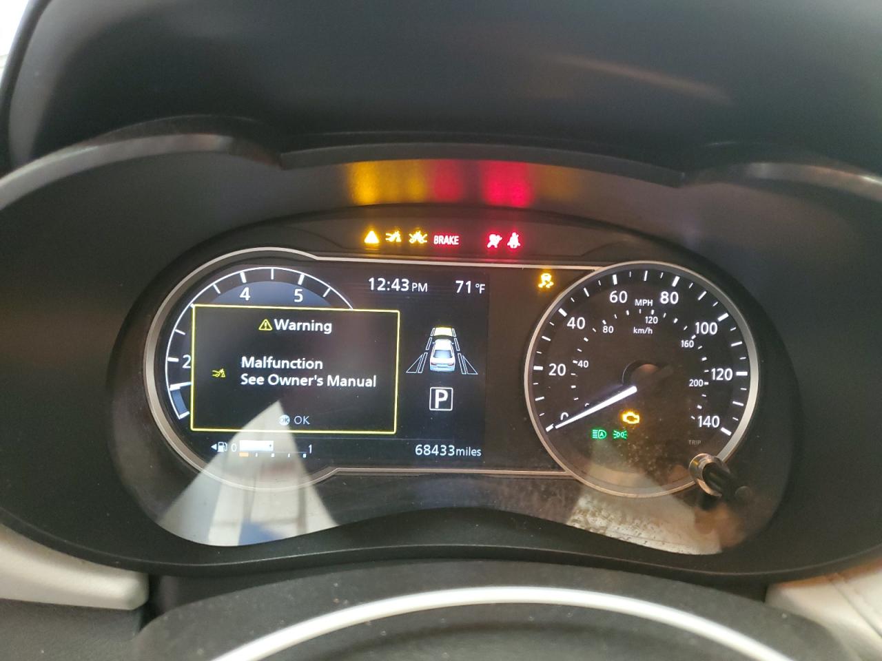 2021 Nissan Versa - Image 9