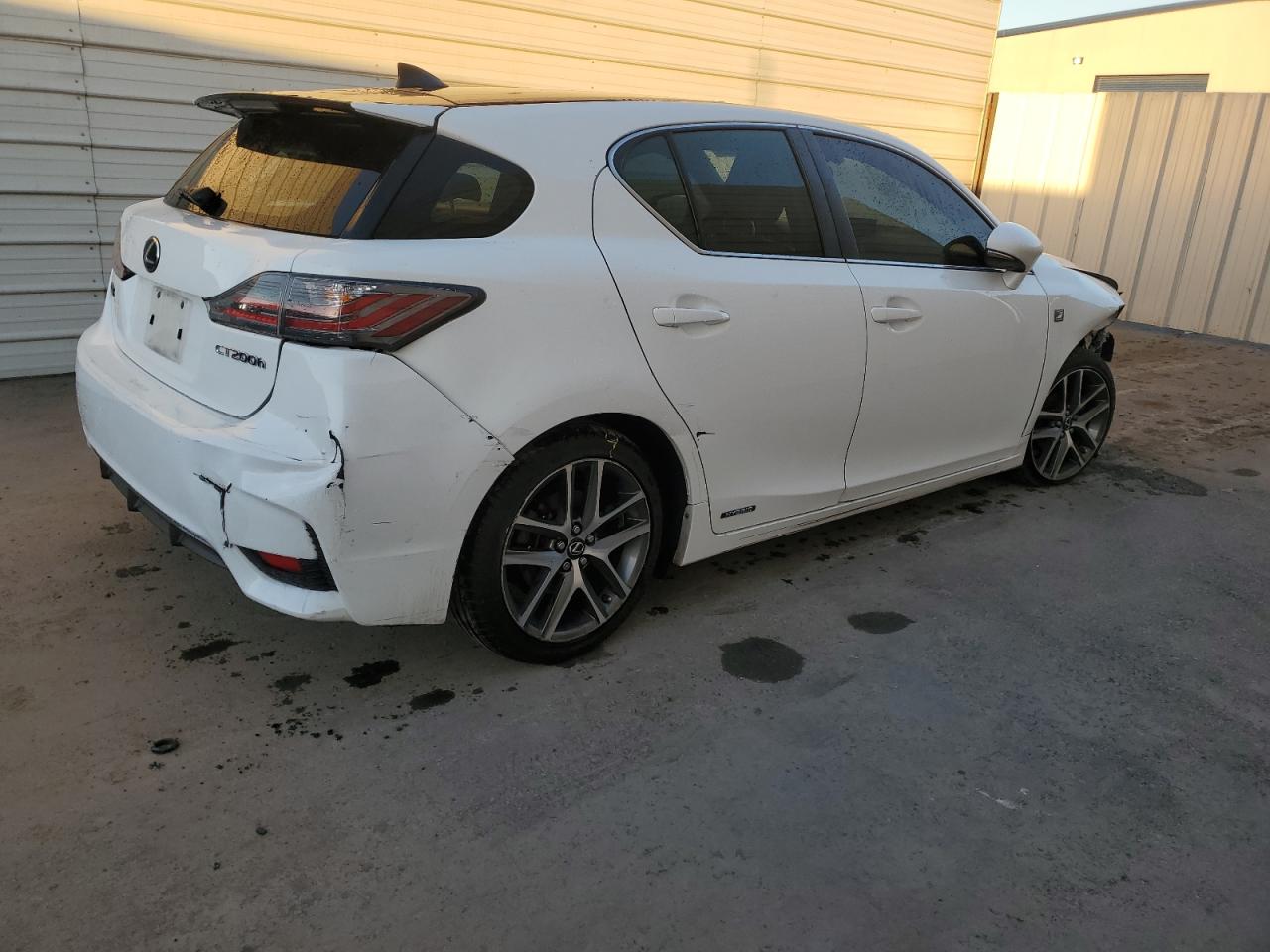 VIN JTHKD5BH4G2255860 2016 LEXUS CT 200 no.3