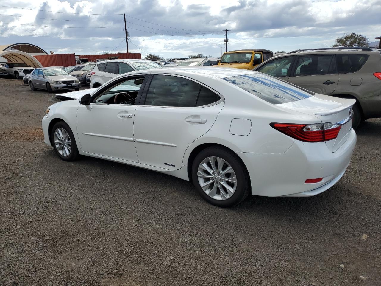 2014 Lexus ES - Image 2