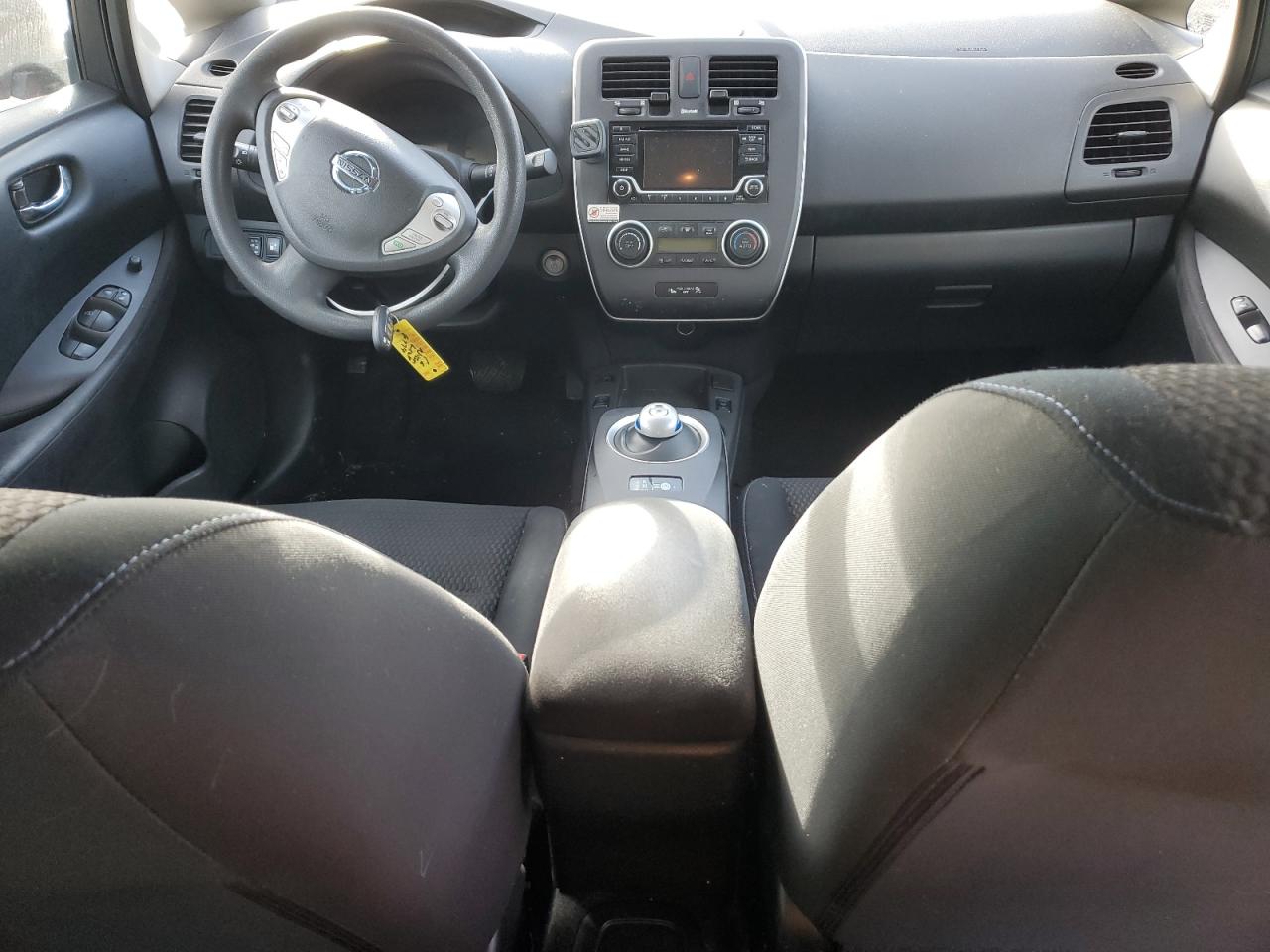 2016 Nissan Leaf - Image 8