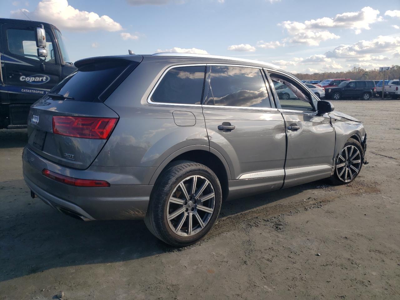 2018 Audi Q7 - Image 3