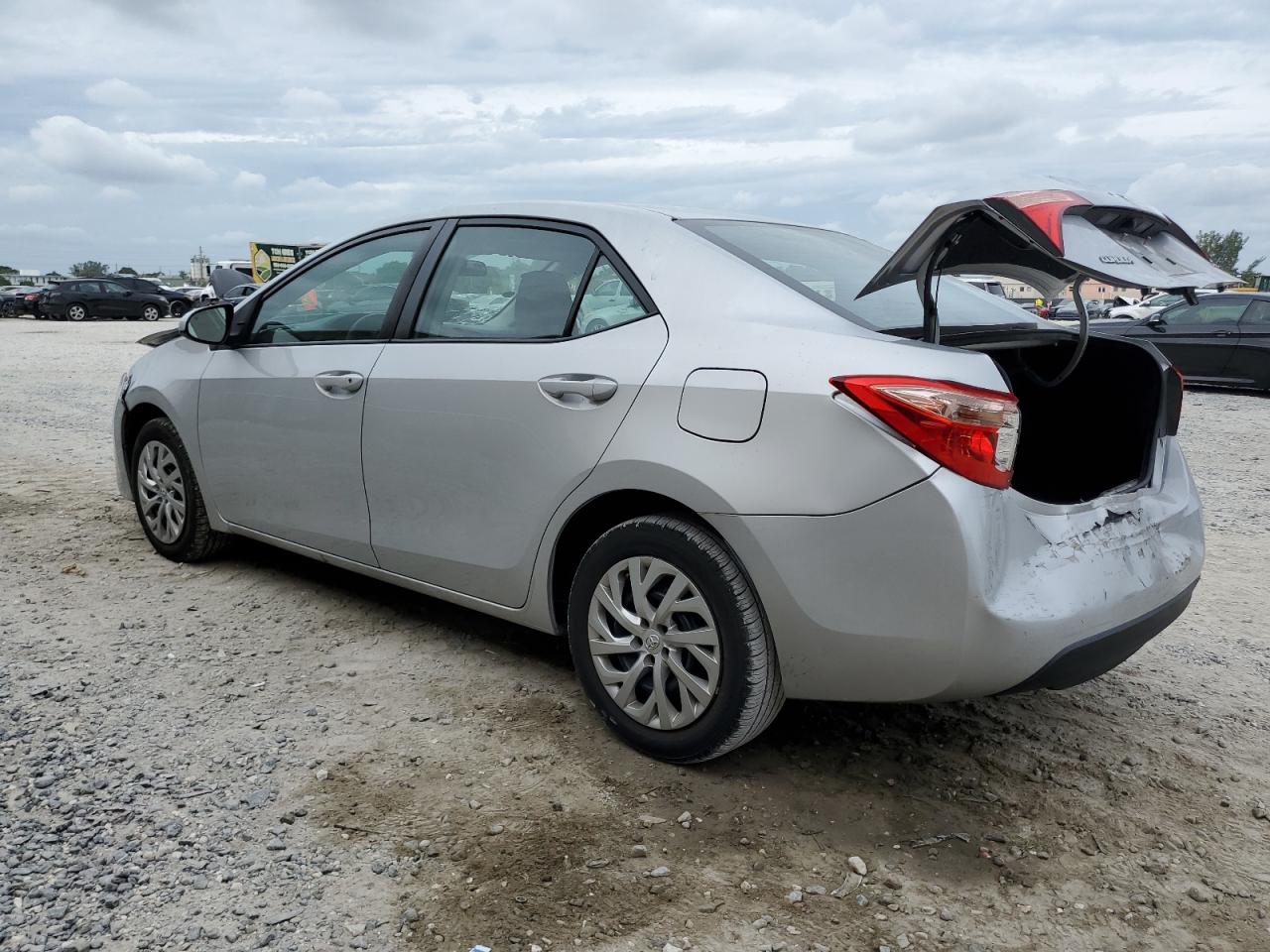 2019 Toyota Corolla L VIN: 2T1BURHE2KC209332 Lot: 81767984