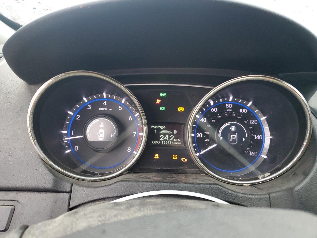 2012 Hyundai Sonata - Image 9