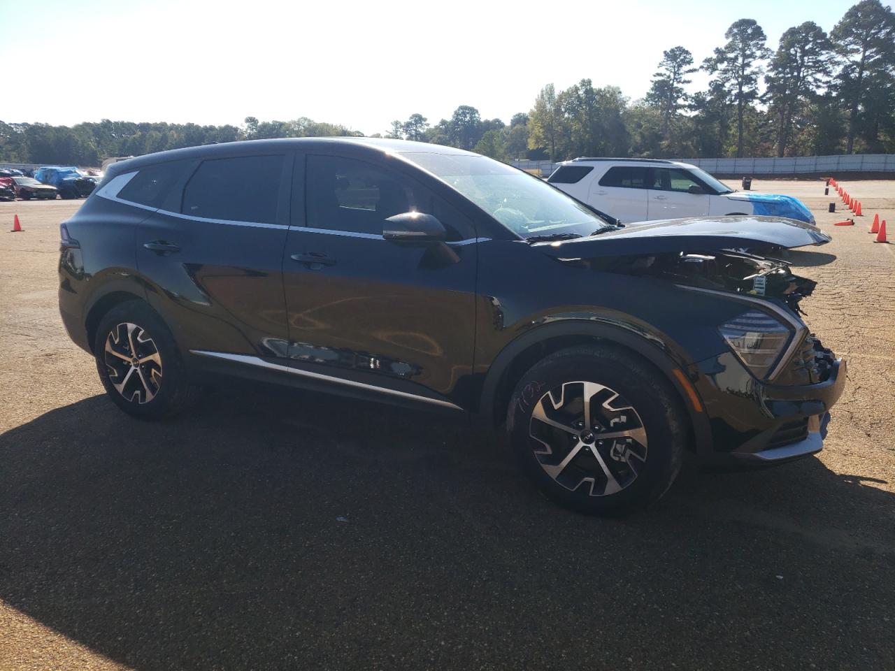 2024 Kia Sportage - Image 4