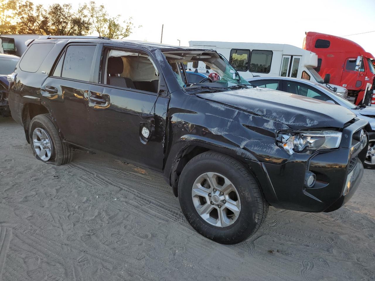 2018 Toyota 4Runner - Image 4