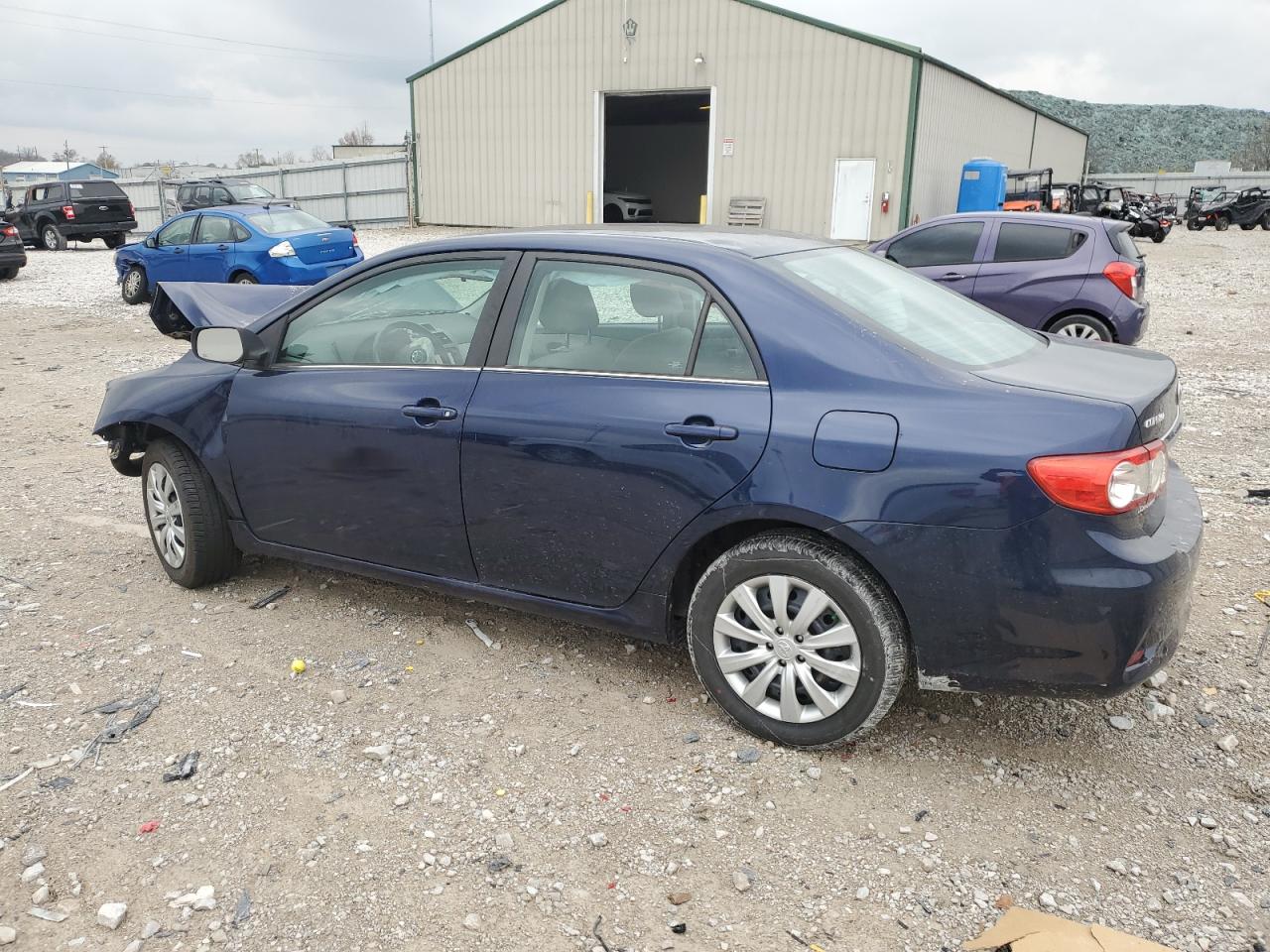 VIN 2T1BU4EE4DC063252 2013 TOYOTA COROLLA no.2