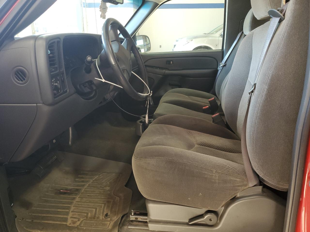 2006 Chevrolet Silverado - Image 7