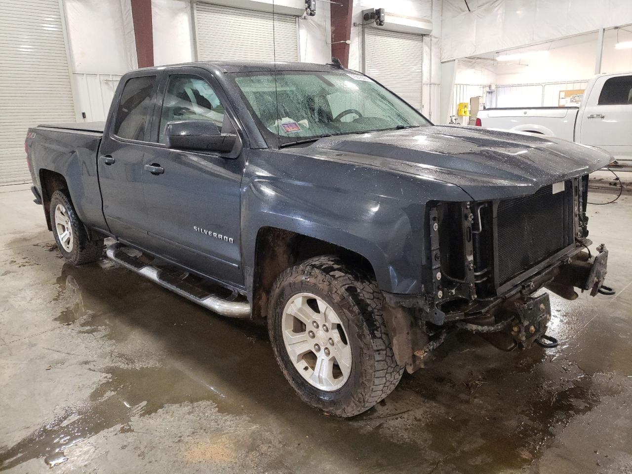 2018 Chevrolet Silverado K1500 Lt VIN: 1GCVKREC2JZ221359 Lot: 79216414