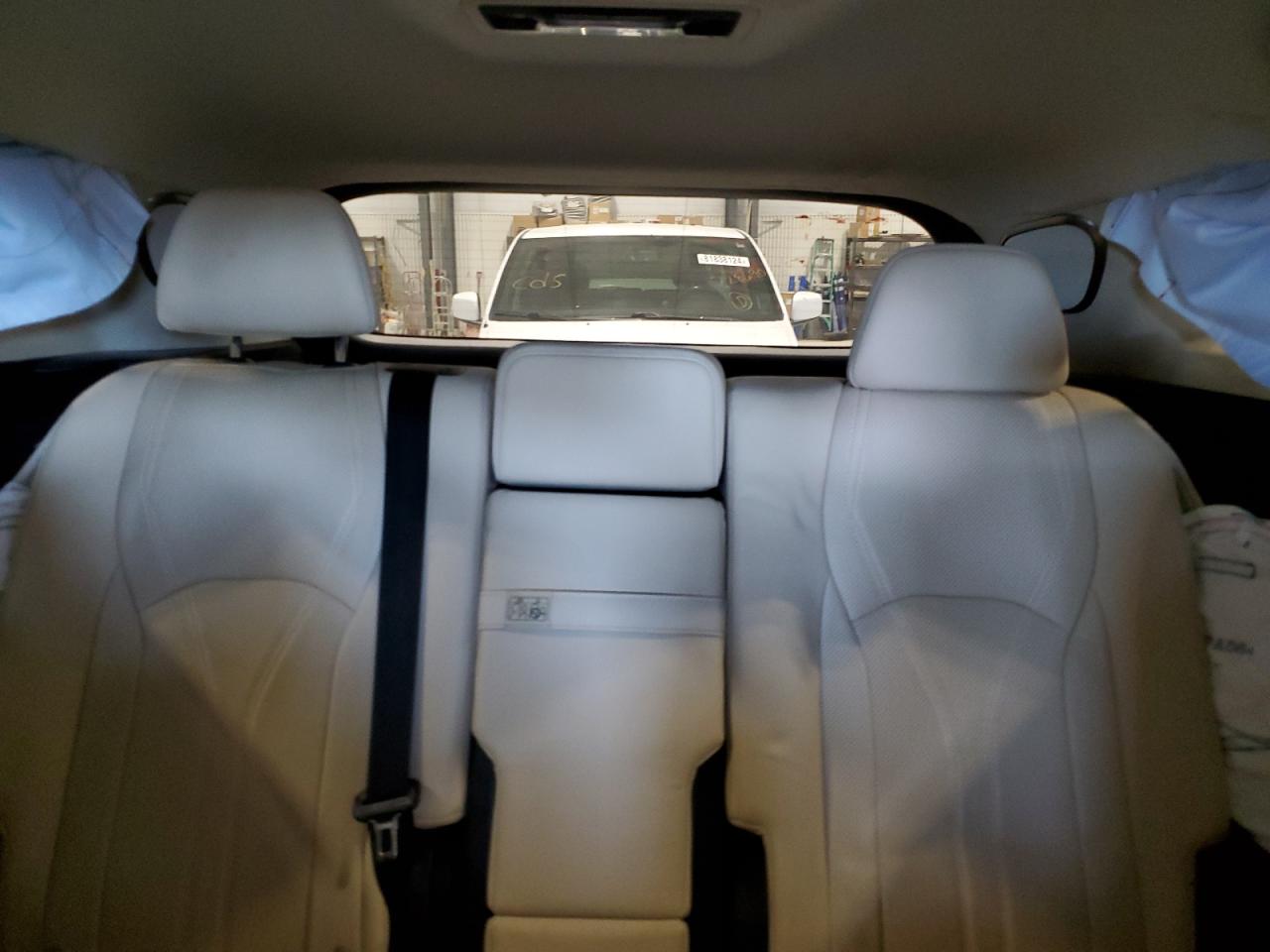 2022 Lexus RX - Image 10