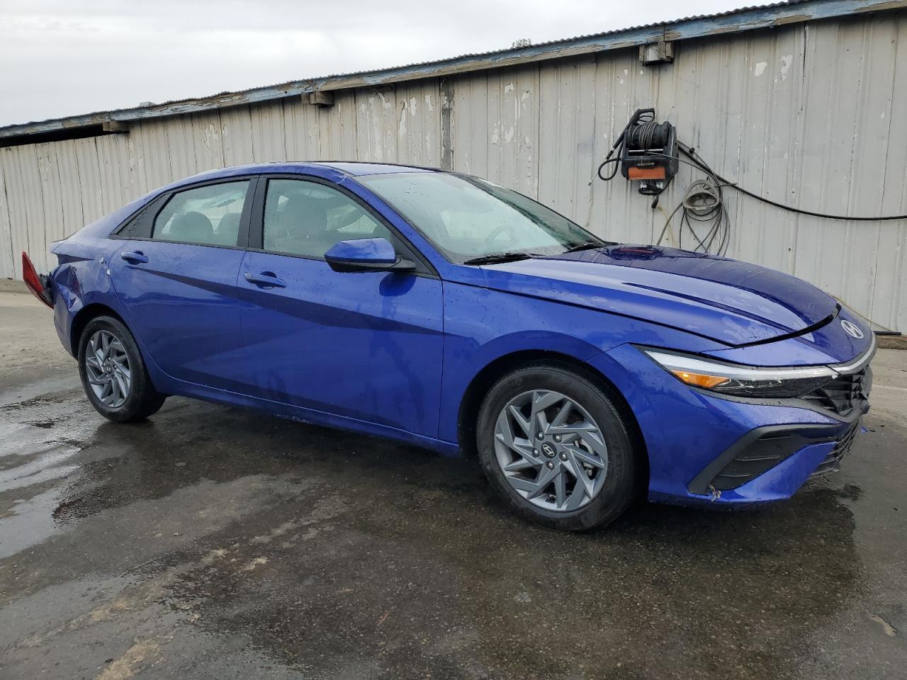 2024 Hyundai Elantra - Image 4