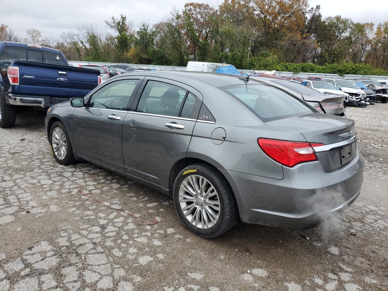 2012 Chrysler 200 - Image 2