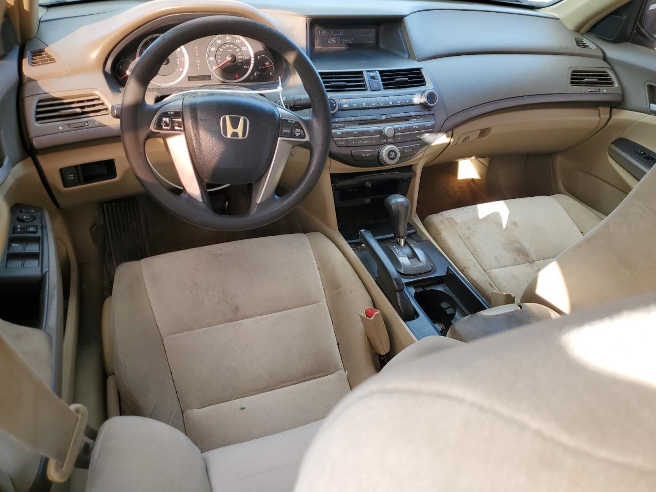 2009 Honda Accord - Image 8