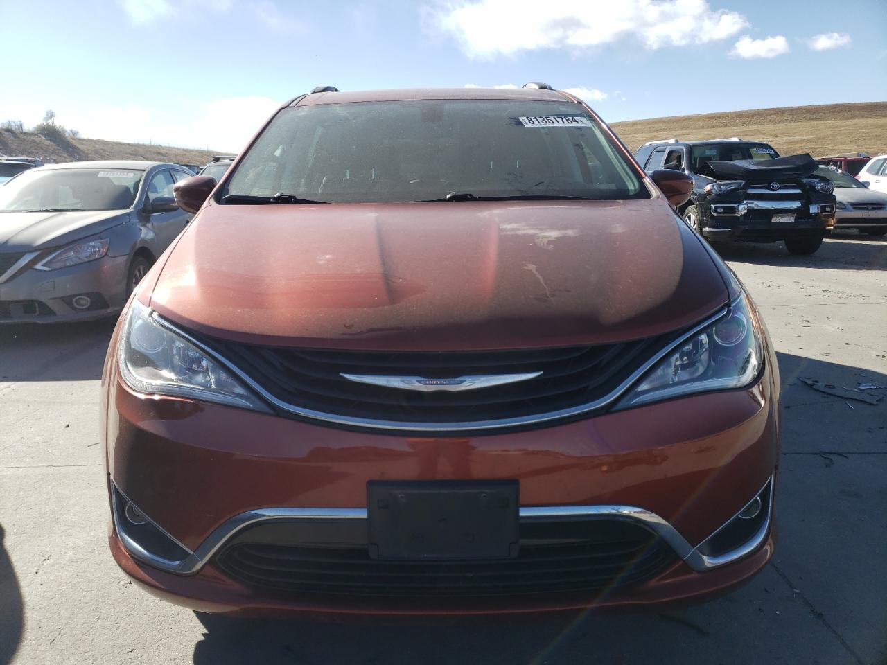 2018 Chrysler Pacifica - Image 5