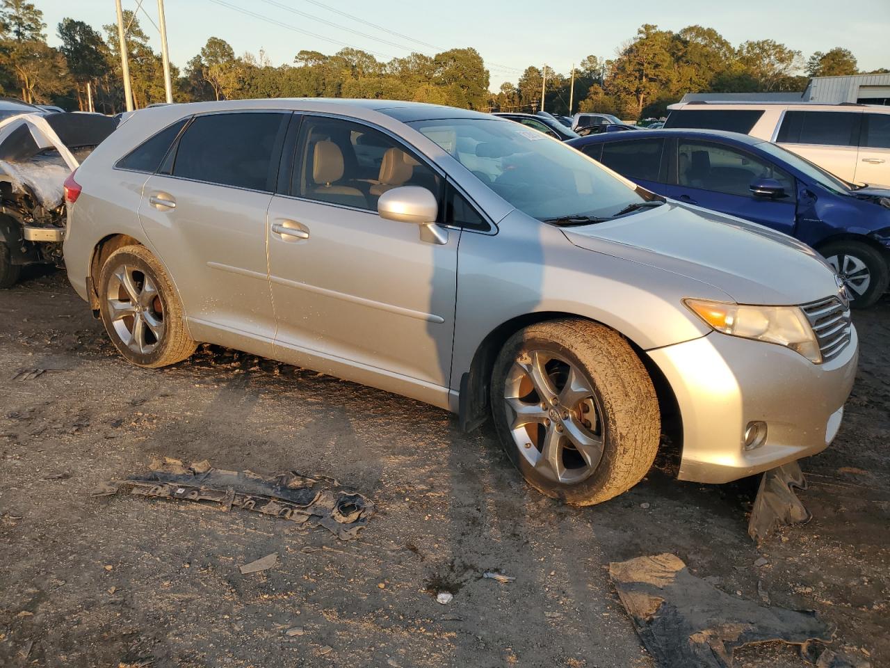 2010 Toyota Venza - Image 4