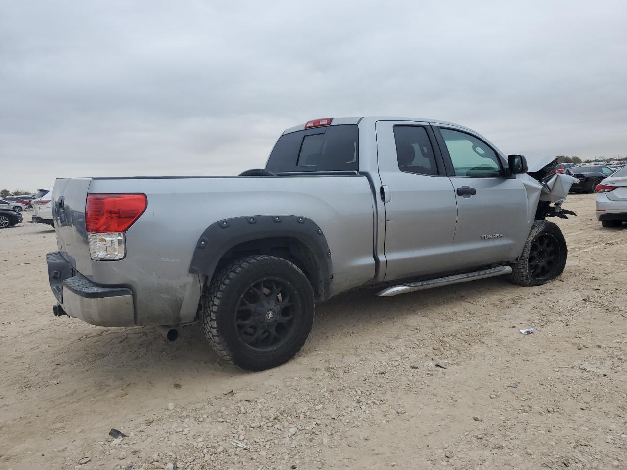 2011 Toyota Tundra - Image 3