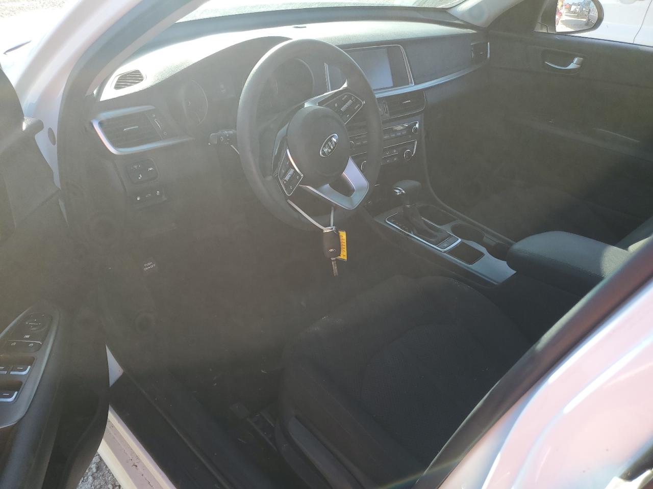 2020 Kia Optima - Image 8