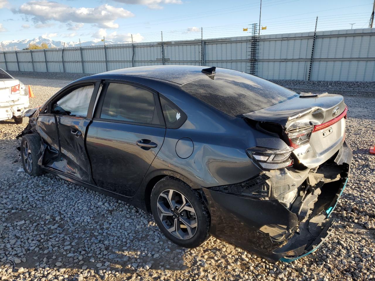 2021 Kia Forte - Image 2