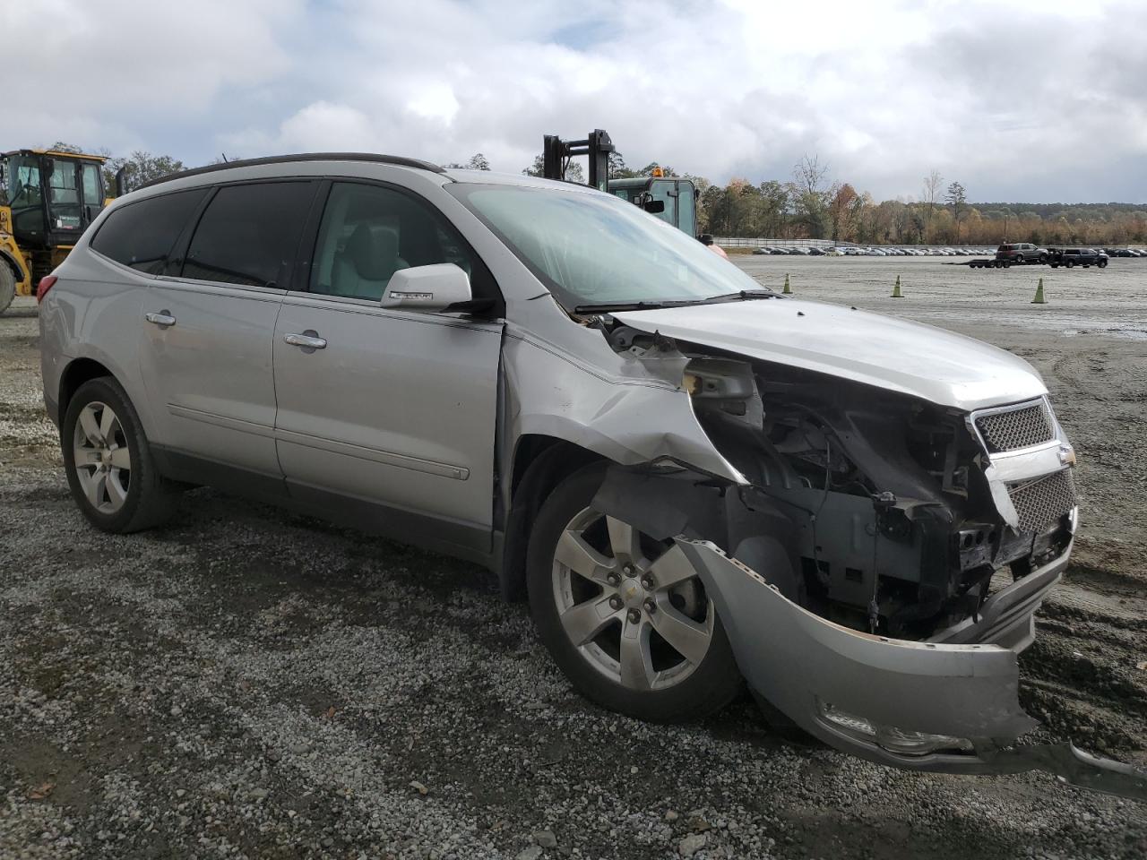 2009 Chevrolet Traverse - Image 4
