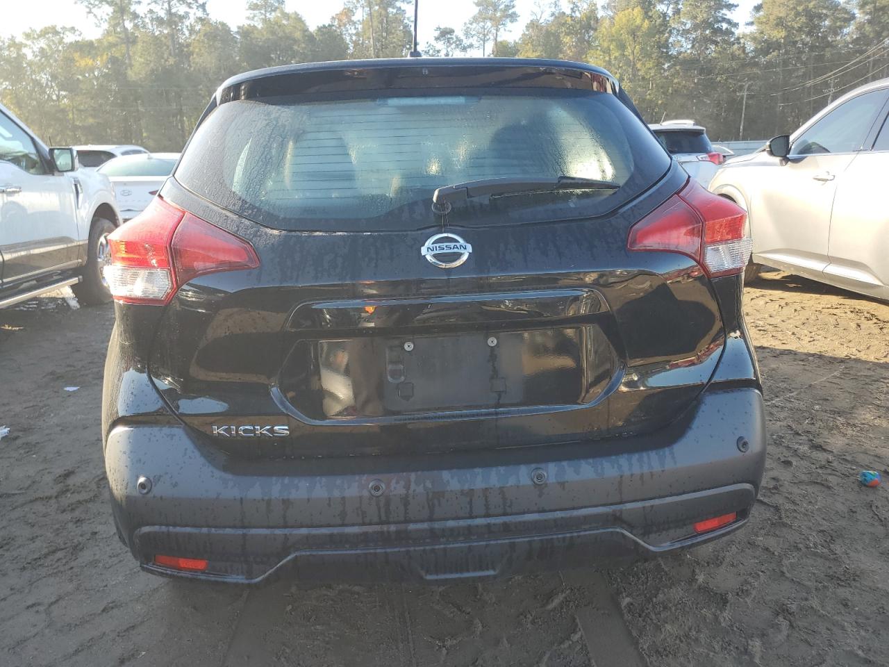 2020 Nissan Kicks - Image 6