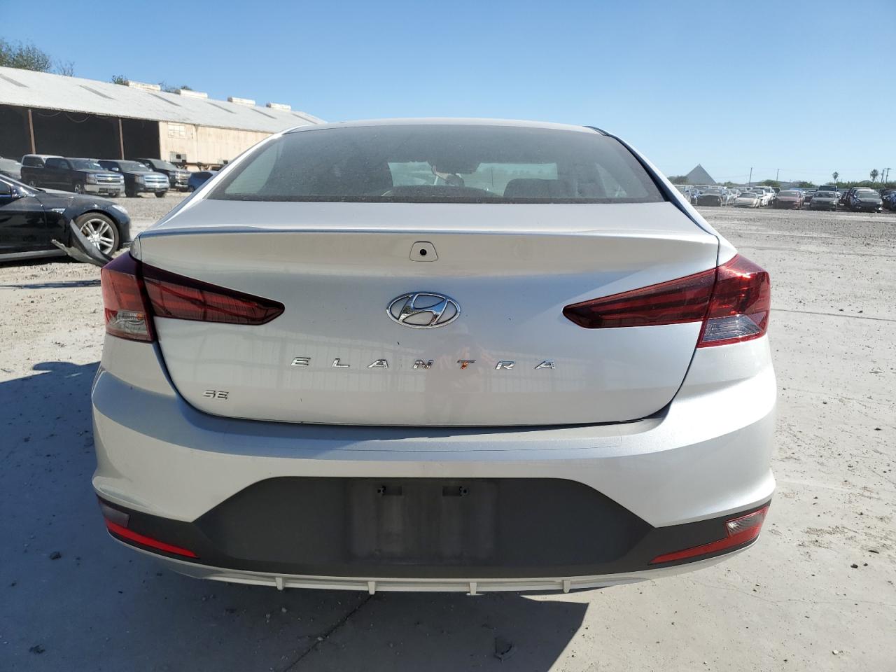 2020 Hyundai Elantra - Image 6