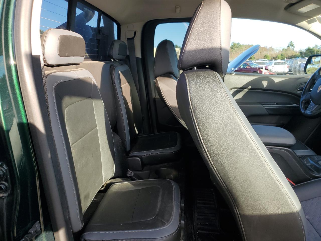 2016 Chevrolet Colorado - Image 10