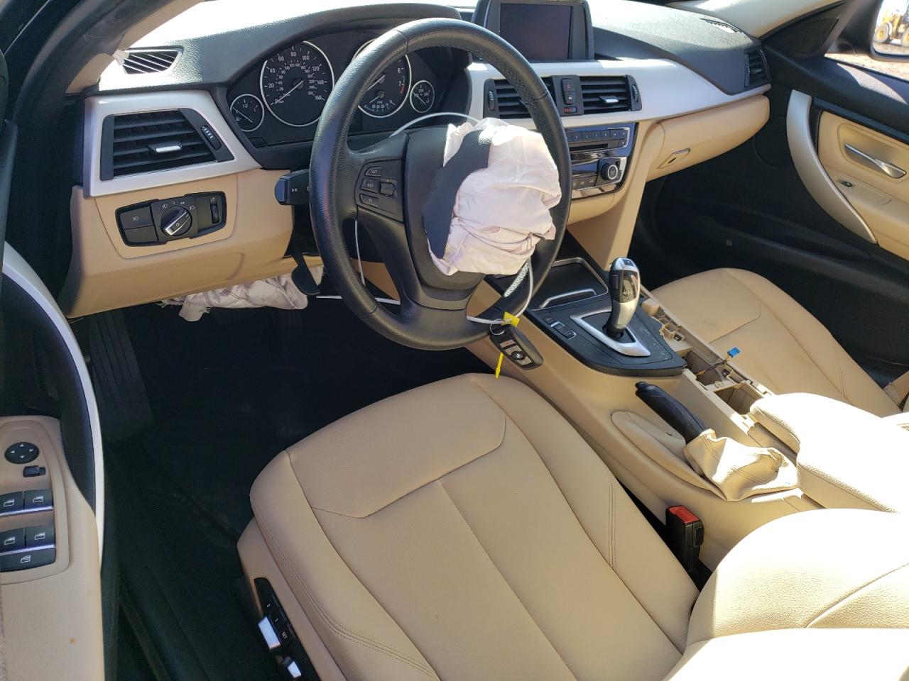 2018 BMW 320 I VIN: WBA8E1G59JNU89947 Lot: 81981924