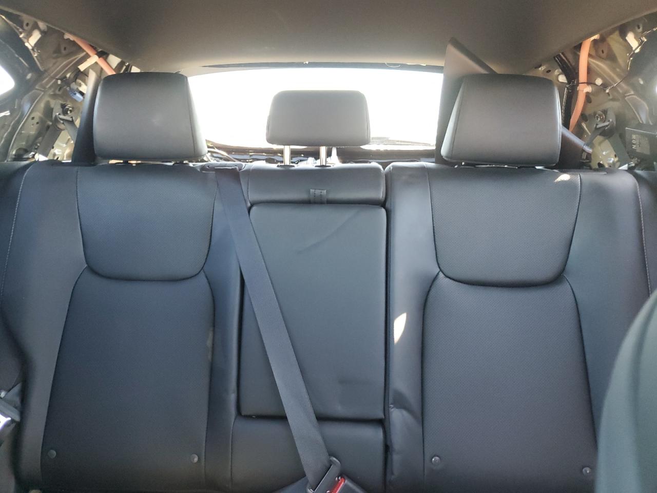 2022 Lexus NX - Image 10
