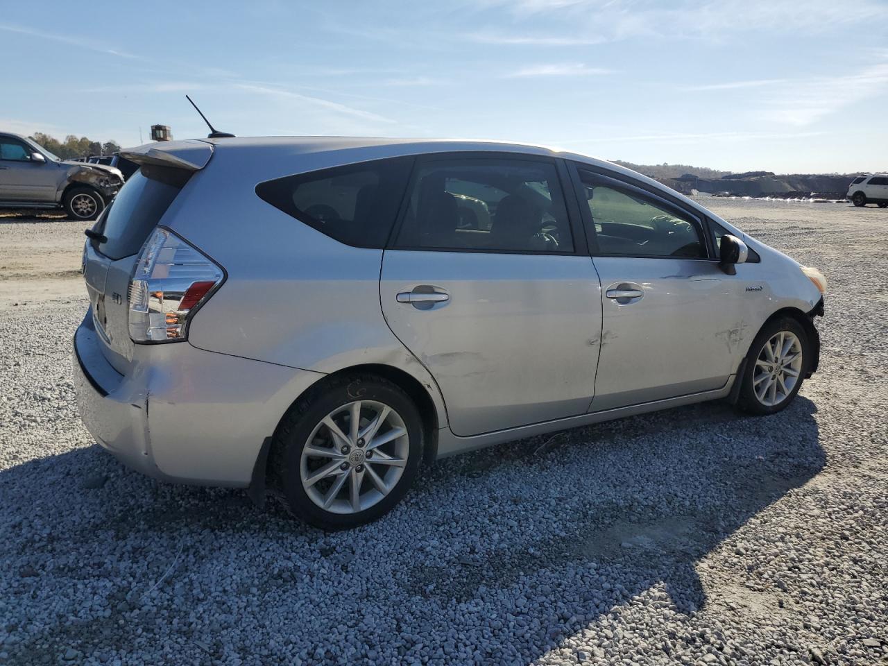 VIN JTDZN3EU8E3295814 2014 TOYOTA PRIUS no.3