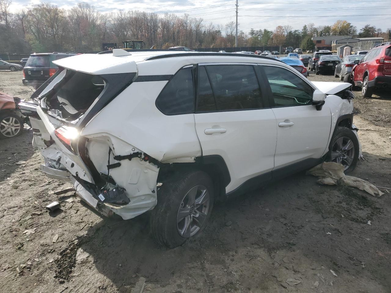 VIN 2T3W1RFV0RW330373 2024 TOYOTA RAV4 no.3