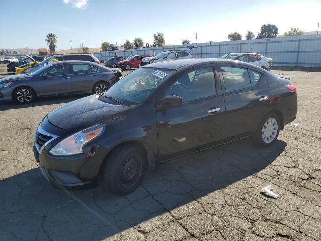  NISSAN VERSA 2016 Черный