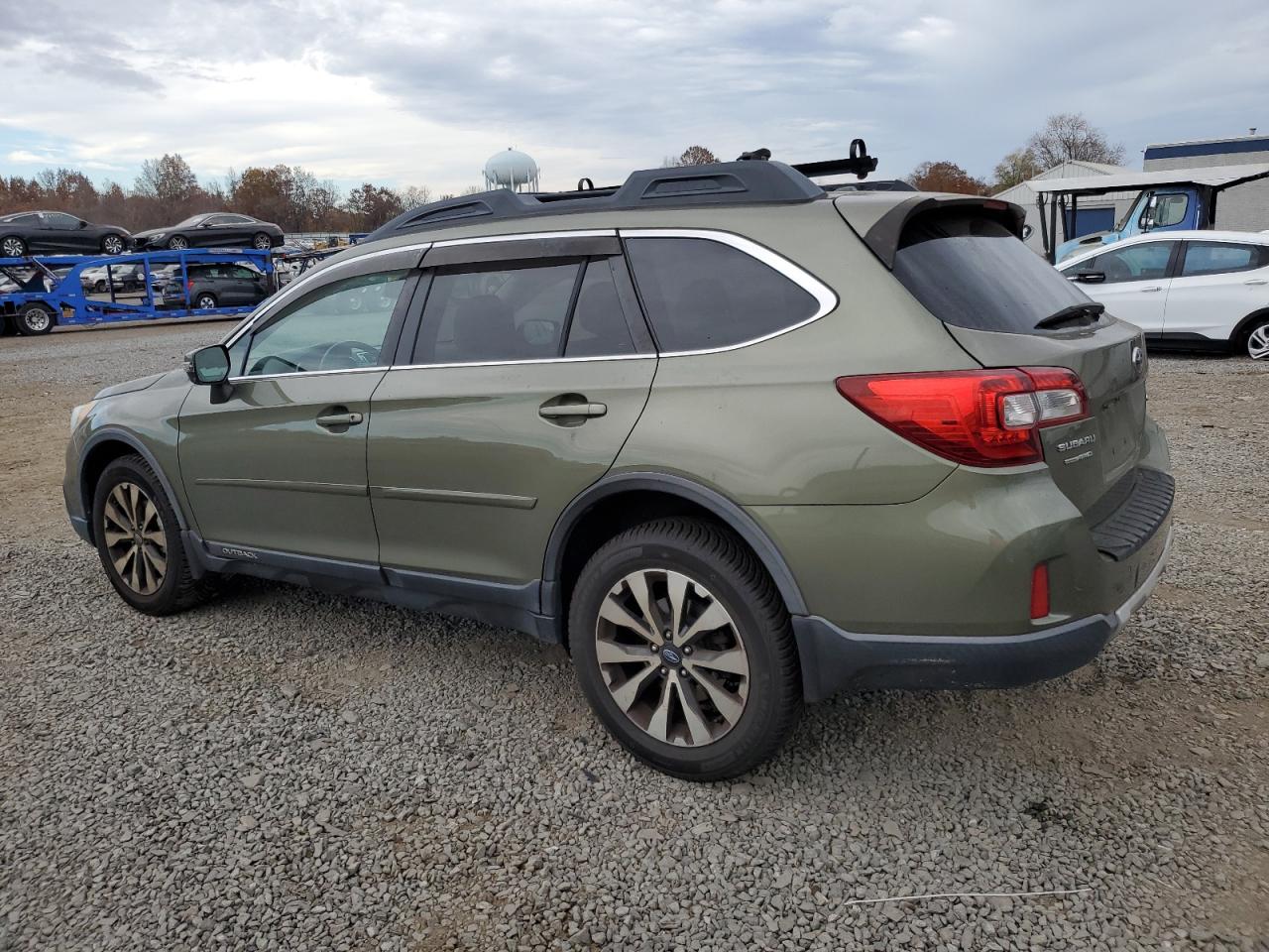 2015 Subaru Outback - Image 2