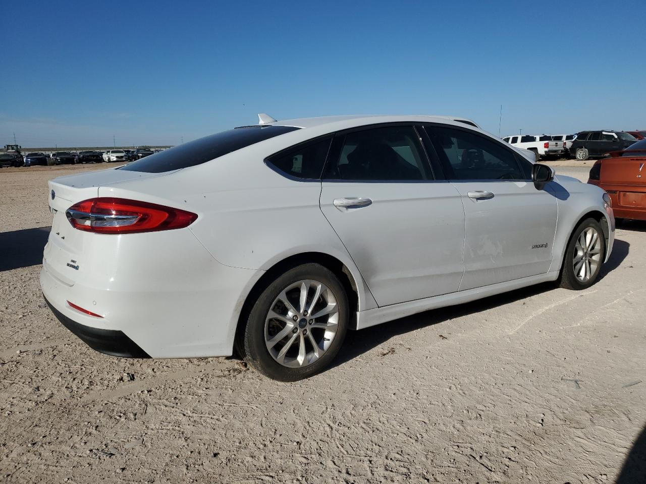 2019 Ford Fusion - Image 3