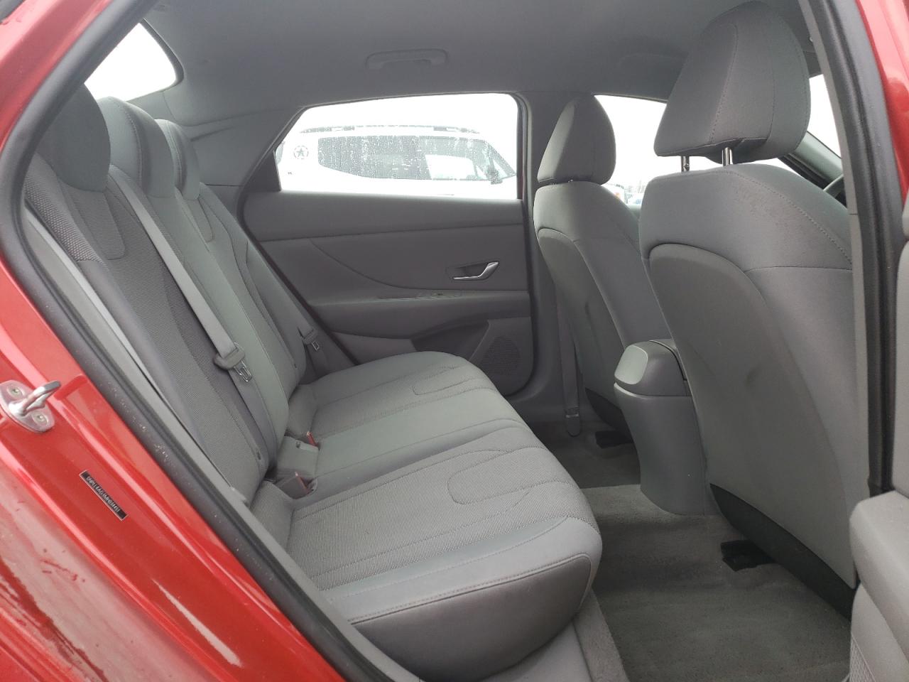 2021 Hyundai Elantra - Image 10