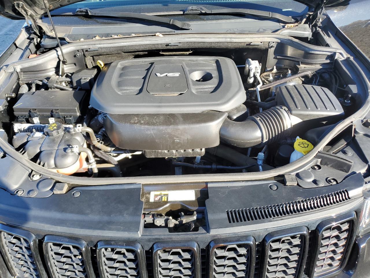 2019 Jeep Grand Cherokee - Image 12