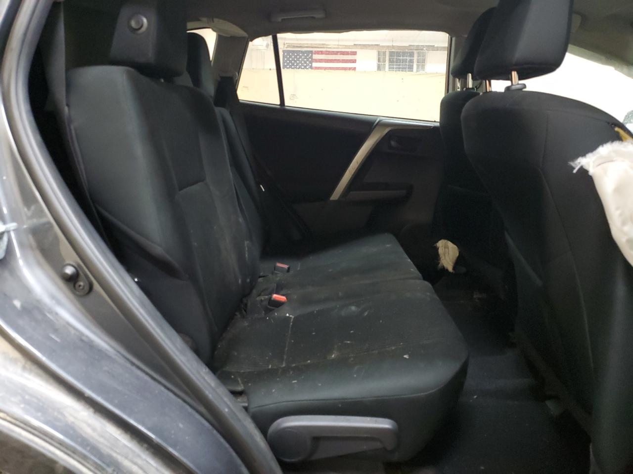 2018 Toyota RAV 4 - Image 11